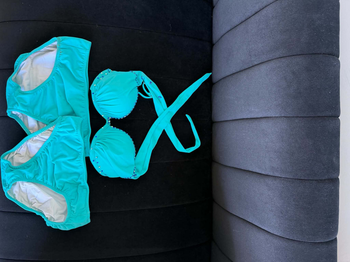 Venus Swim size 4